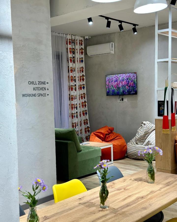 Izzzi Hostel Μπισκέκ Εξωτερικό φωτογραφία