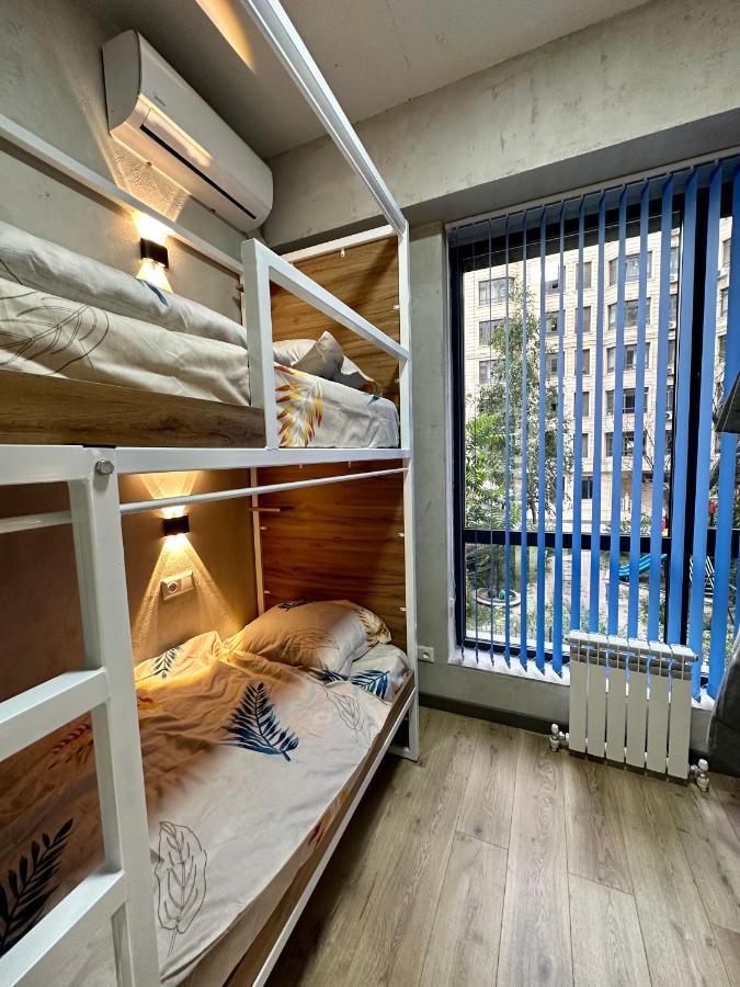 Izzzi Hostel Μπισκέκ Εξωτερικό φωτογραφία